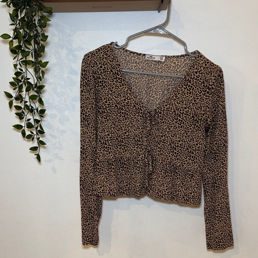 Hollister Y2K Tan and Black Leopard Crop Top